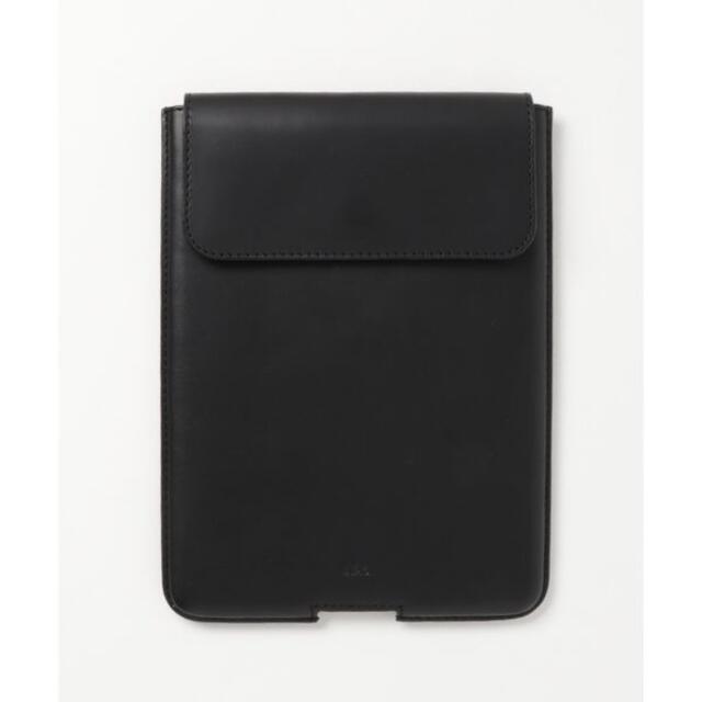 A.P.C(アーペーセー)の定価4.9万 A.P.C. レザー ipad ケース ブラック 牛革 スペイン製 スマホ/家電/カメラのPC/タブレット(タブレット)の商品写真