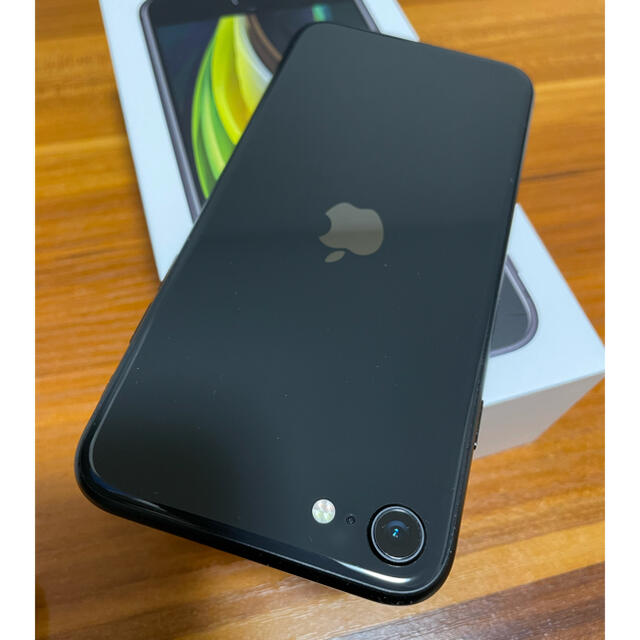 iPhone SE2 128GB ブラック 3