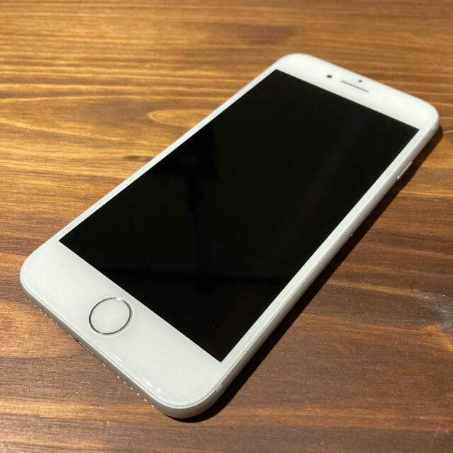 【美品】iPhone8本体 シルバー 64GB SIMロック解除済スマホ/家電/カメラ