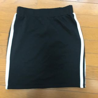 女児　スカート　160センチ(スカート)