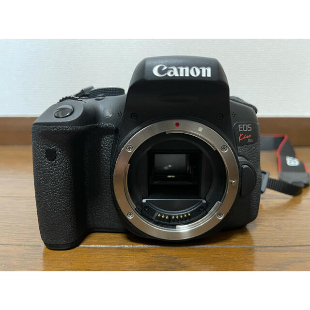 Canon EOS kiss X8iカメラ