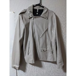 ザラ(ZARA)のZARA　ライダースジャケット(ライダースジャケット)