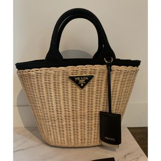 プラダ(PRADA)のプラダ　かごバッグ (かごバッグ/ストローバッグ)