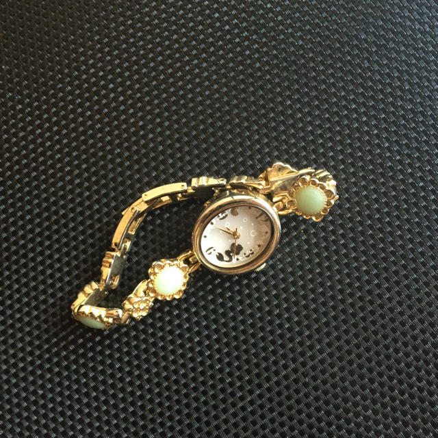 Disney(ディズニー)のディズニーストア購入アリエル時計 レディースのファッション小物(腕時計)の商品写真
