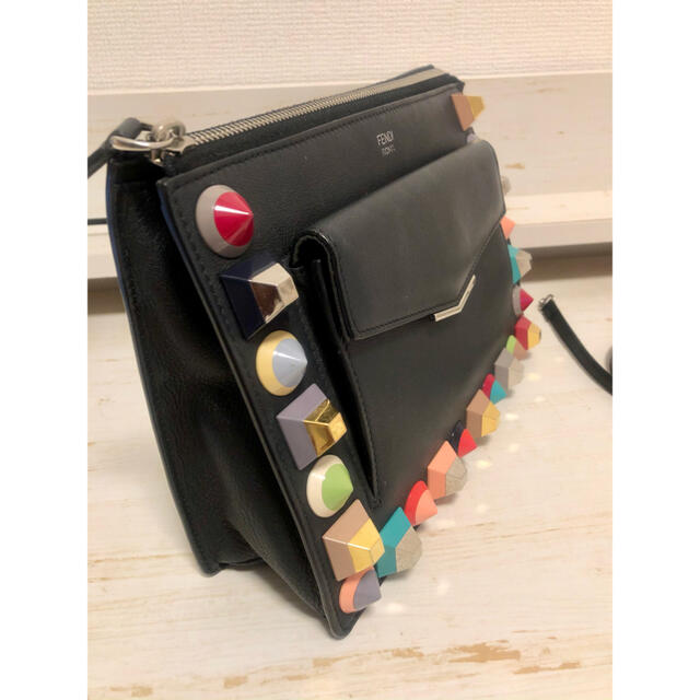 極美品　フェンディ　レザークラッチバッグ　スタッズ　マルチカラー　FENDI