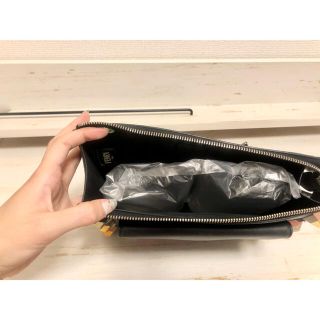 極美品　フェンディ　レザークラッチバッグ　スタッズ　マルチカラー　FENDI