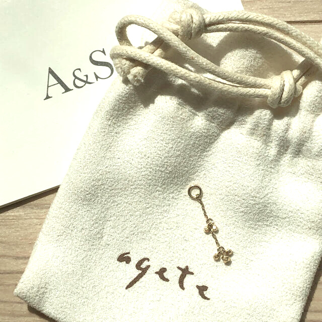agete(アガット)の『ミィ様専用』片耳のみ　アガット クラシック K10ピアスチャーム agete レディースのアクセサリー(チャーム)の商品写真