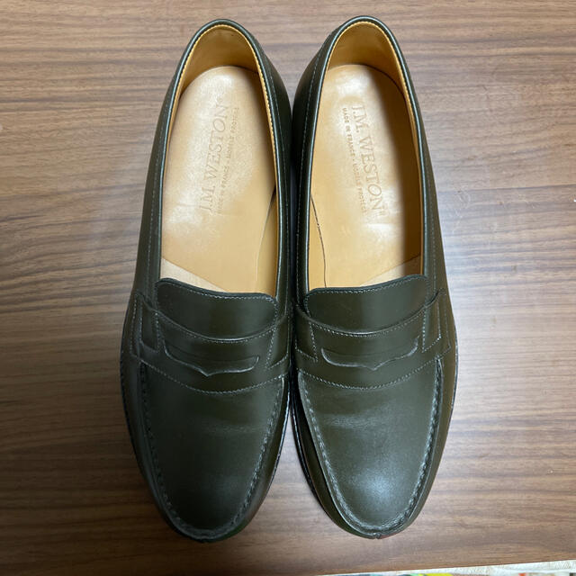 J.M. WESTON(ジェーエムウエストン)のj.m.weston180 ハンターグリーン メンズの靴/シューズ(スリッポン/モカシン)の商品写真