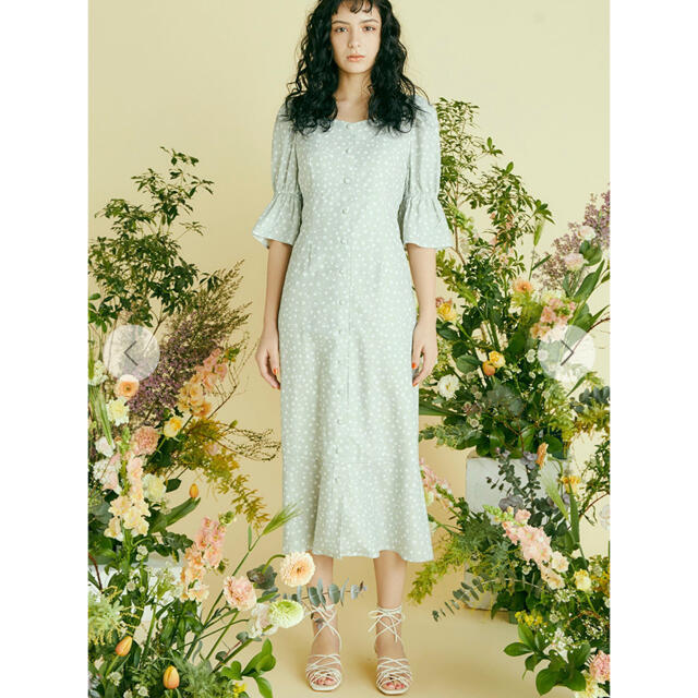 低反発 腰用 jour de muguet すずらん柄 ワンピース