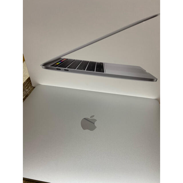 悠子様専用美品☆MacBookPro 13inch 2020おまけ付き