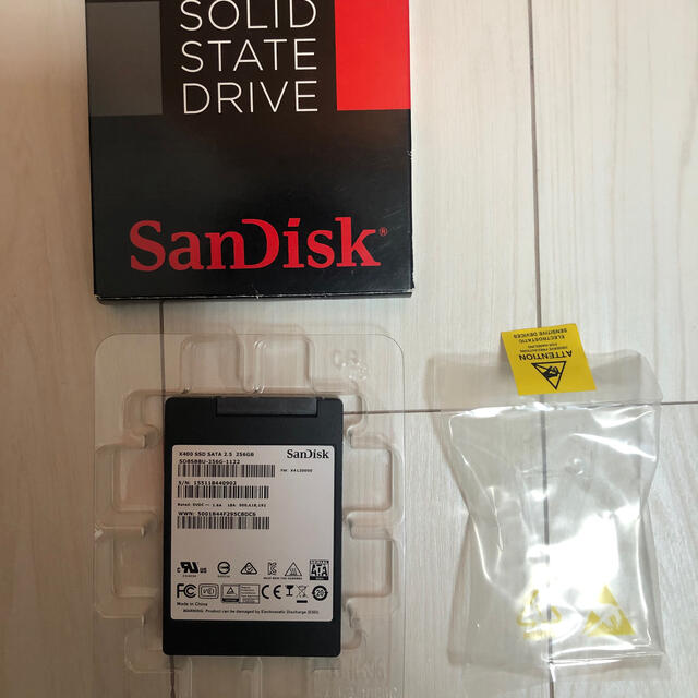 SanDisk(サンディスク)のSanDisk SATA3.0 SSD X400 250g 中古 スマホ/家電/カメラのPC/タブレット(PCパーツ)の商品写真