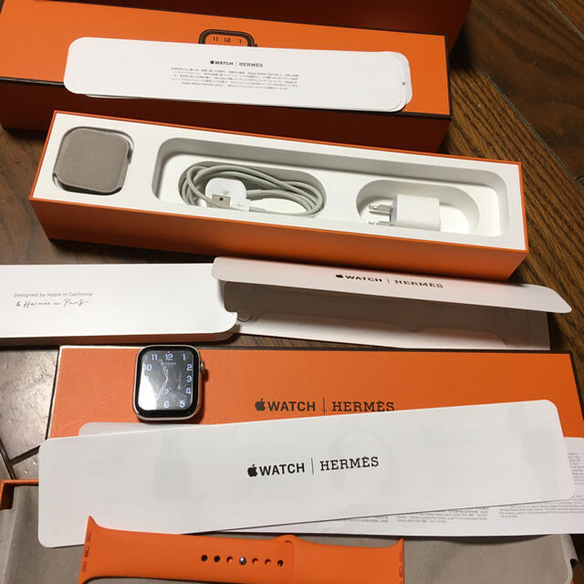 Apple Watch(アップルウォッチ)のApple Watch Series 4 44mm HERMES 保証付 メンズの時計(腕時計(デジタル))の商品写真