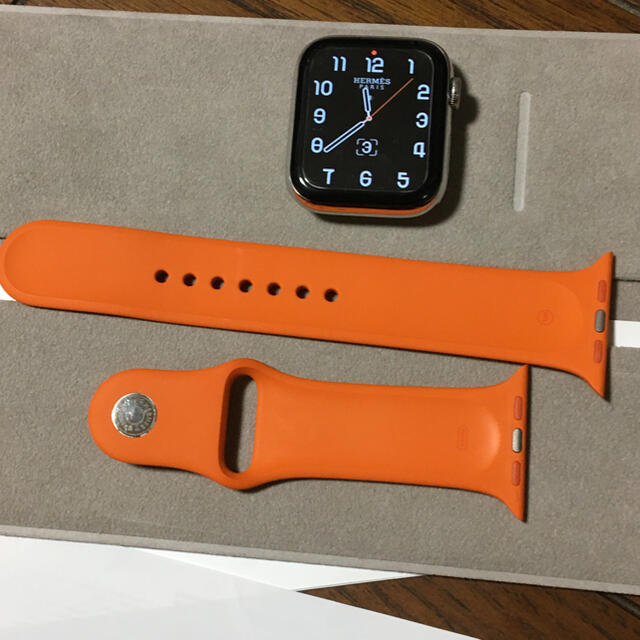 Apple Watch(アップルウォッチ)のApple Watch Series 4 44mm HERMES 保証付 メンズの時計(腕時計(デジタル))の商品写真