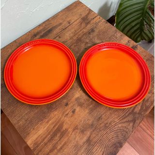 ルクルーゼ(LE CREUSET)のル・クルーゼ　ラウンドプレート18センチ　2枚(食器)