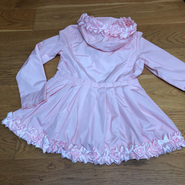 たえさま　Le Chic ラブリースプリングコート　レインコート キッズ/ベビー/マタニティのキッズ服女の子用(90cm~)(コート)の商品写真