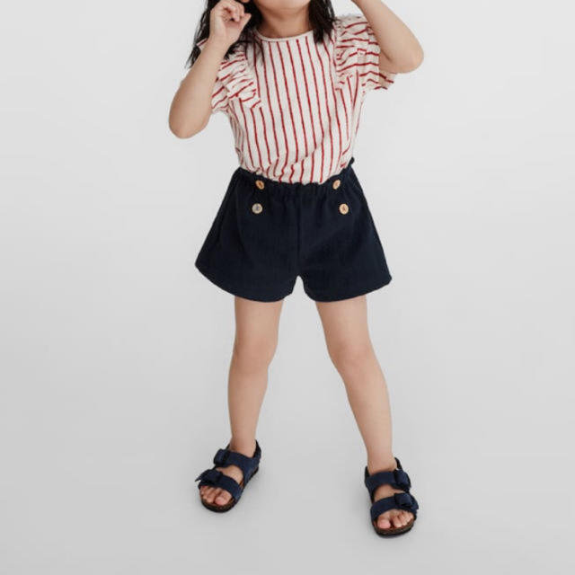 ZARA KIDS(ザラキッズ)の新品未使用✳︎zara kids 赤ストライプTシャツ　110cm キッズ/ベビー/マタニティのキッズ服女の子用(90cm~)(Tシャツ/カットソー)の商品写真