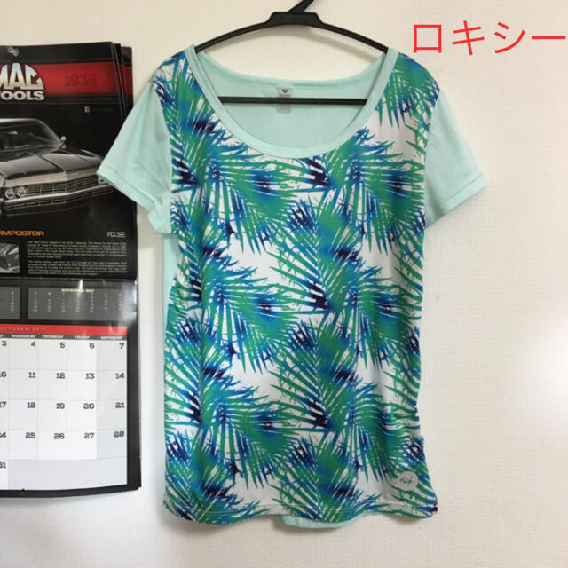 Roxy(ロキシー)の美品　ロキシー　Tシャツ スポーツ/アウトドアのトレーニング/エクササイズ(トレーニング用品)の商品写真