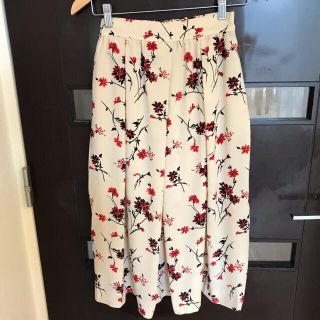 ステュディオス(STUDIOUS)の新品⭐︎CLANE”ANTIQUE FLOWER VOLUME SKIRT”(ロングスカート)