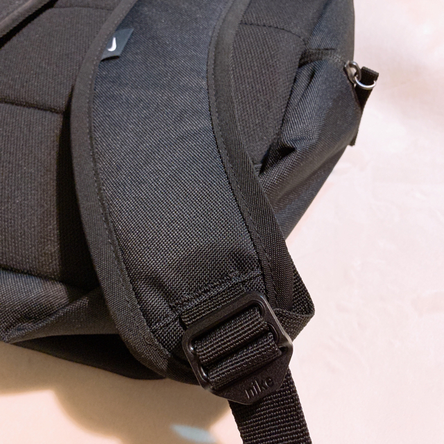 NIKE(ナイキ)のナイキ　NIKE リュック　ブラック　黒　バックパック　ヘリテージ　鞄 メンズのバッグ(バッグパック/リュック)の商品写真