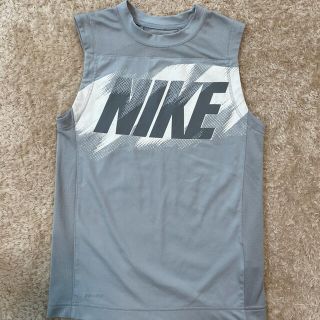 ナイキ(NIKE)のNIKE  ノースリーブシャツ　Ｓ(140cm)(Tシャツ/カットソー)