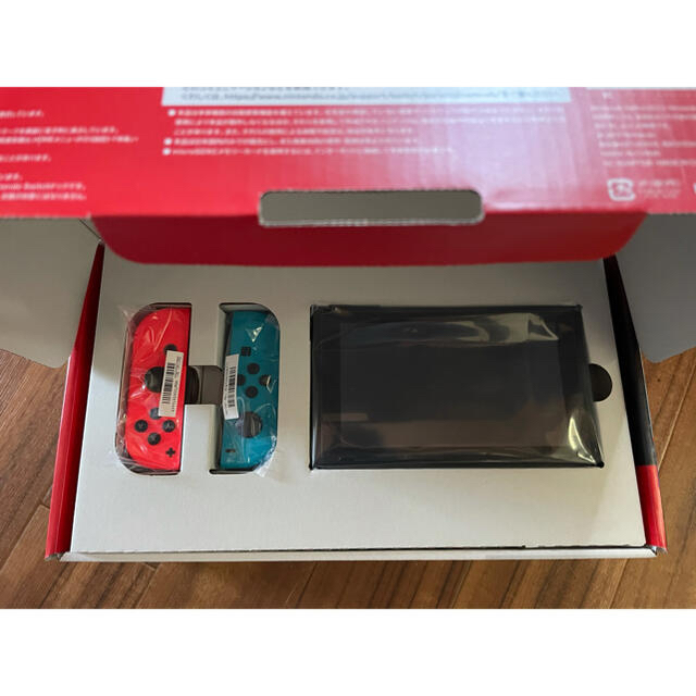 Nintendo Switch - Nintendo Switch ネオンブルー/ネオンレッドの通販 by メジロマッコィーン's shop｜ニンテンドースイッチならラクマ 得価在庫