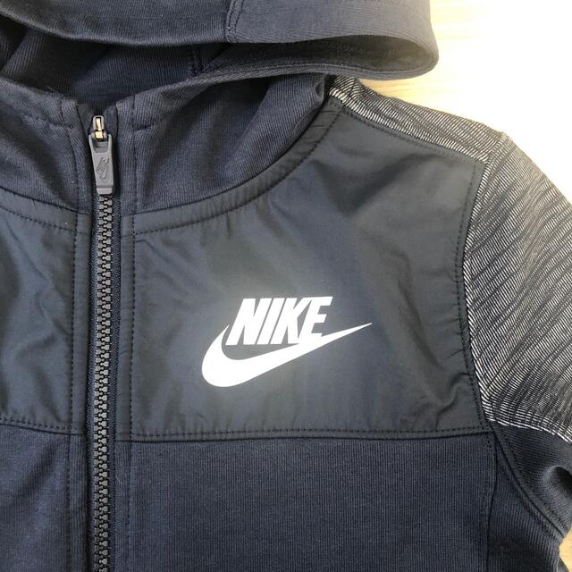 NIKE(ナイキ)のさら様専用　ナイキ　パーカー　Sサイズ  美品 キッズ/ベビー/マタニティのキッズ服男の子用(90cm~)(ジャケット/上着)の商品写真