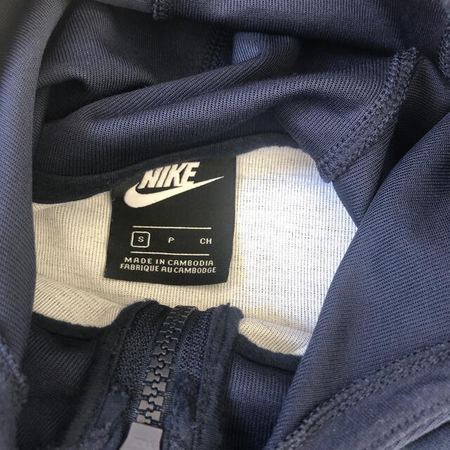 NIKE(ナイキ)のさら様専用　ナイキ　パーカー　Sサイズ  美品 キッズ/ベビー/マタニティのキッズ服男の子用(90cm~)(ジャケット/上着)の商品写真