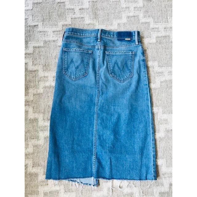 DEUXIEME CLASSE(ドゥーズィエムクラス)のMOTHER DENIM inside crop デニム スカート レディースのスカート(ひざ丈スカート)の商品写真