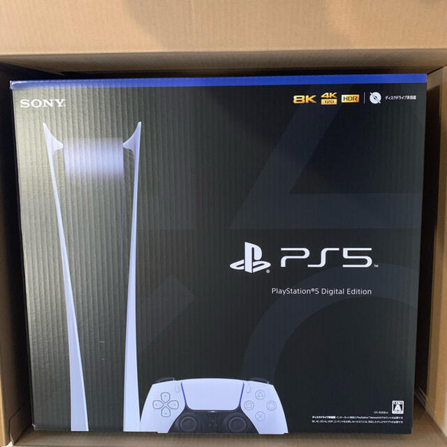 PlayStation(プレイステーション)のPlayStation 5 デジタル・エディション (CFI-1000B01) エンタメ/ホビーのゲームソフト/ゲーム機本体(家庭用ゲーム機本体)の商品写真