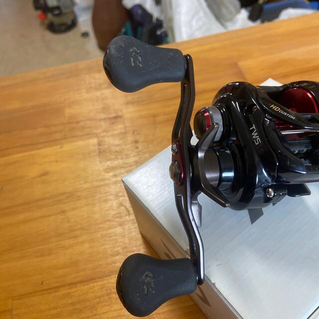 DAIWA(ダイワ)のタトゥーラHDcustom 150SH-TW スポーツ/アウトドアのフィッシング(リール)の商品写真