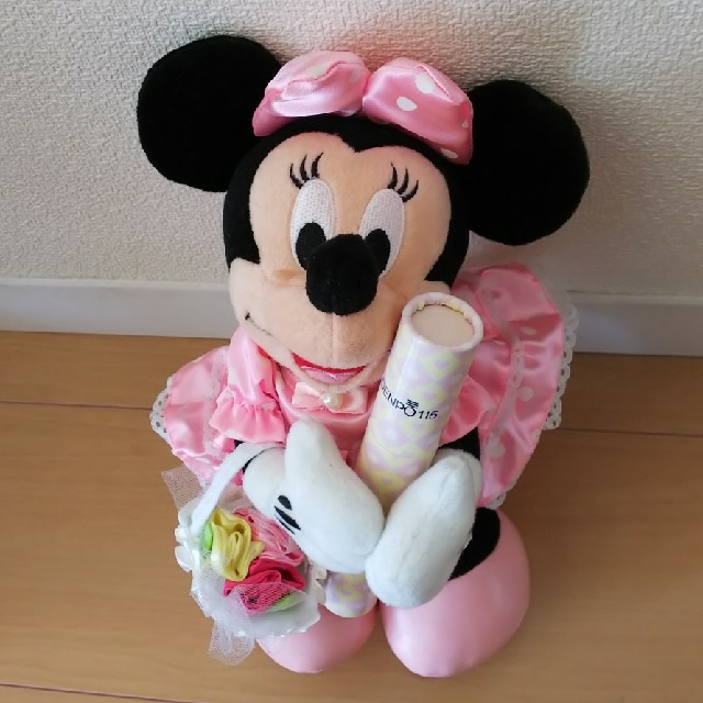 Disney(ディズニー)のミニー ぬいぐるみ エンタメ/ホビーのおもちゃ/ぬいぐるみ(キャラクターグッズ)の商品写真