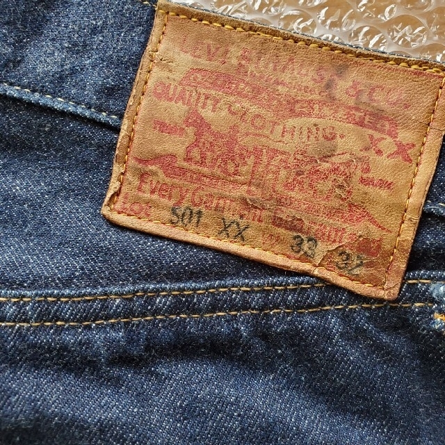 Levi's(リーバイス)の501XX　革両面　濃紺毛羽立ち　オリジナル メンズのパンツ(デニム/ジーンズ)の商品写真