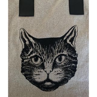 Gucci - ✴️GUCCI GARDEN マチ底板付きリネントート 人気猫柄 グッチ