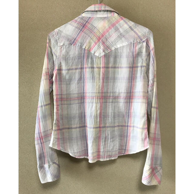 Levi's(リーバイス)のリーバイスレディスタイル　チェックシャツ　 レディースのトップス(シャツ/ブラウス(長袖/七分))の商品写真