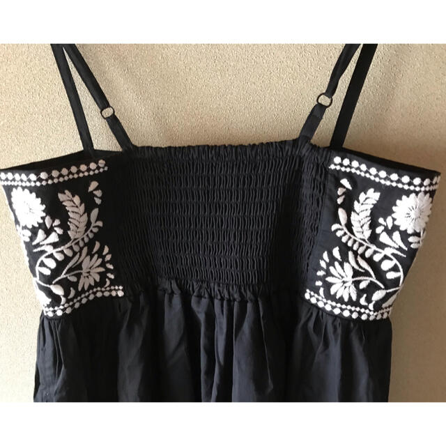 Techichi(テチチ)のテチチ   綿ローン刺繍マキシワンピース　ブラック　M レディースのワンピース(ロングワンピース/マキシワンピース)の商品写真