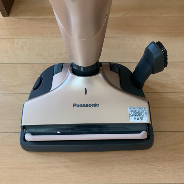 【限定値下げ!】Panasonic MC-BU110J-Tコードレス掃除機 2