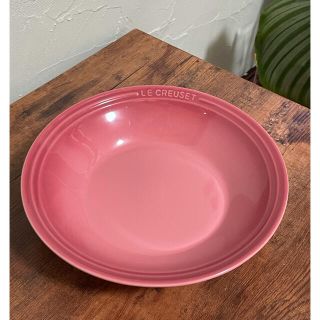 ルクルーゼ(LE CREUSET)のル・クルーゼ　ネオシャローディッシュボウル　ローズ(食器)