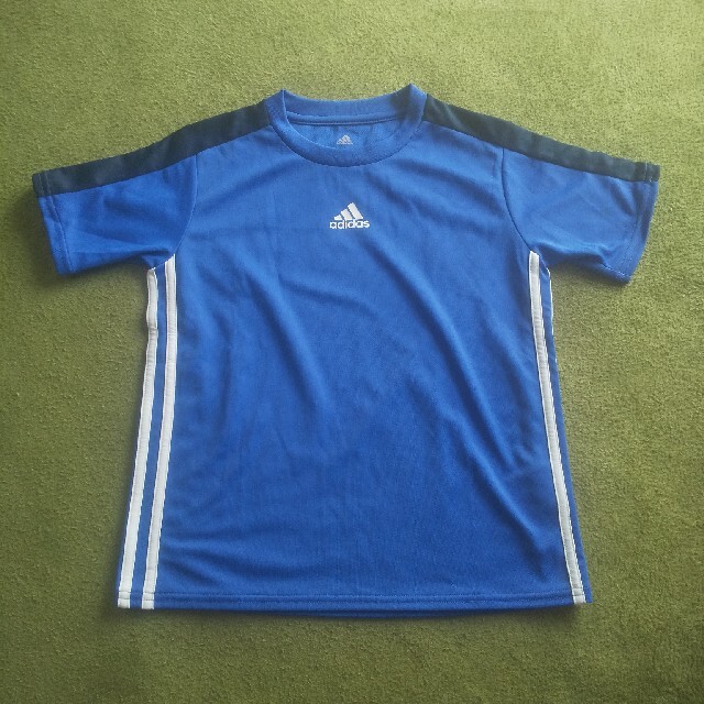 adidas(アディダス)の専用　Tシャツ キッズ/ベビー/マタニティのキッズ服男の子用(90cm~)(Tシャツ/カットソー)の商品写真