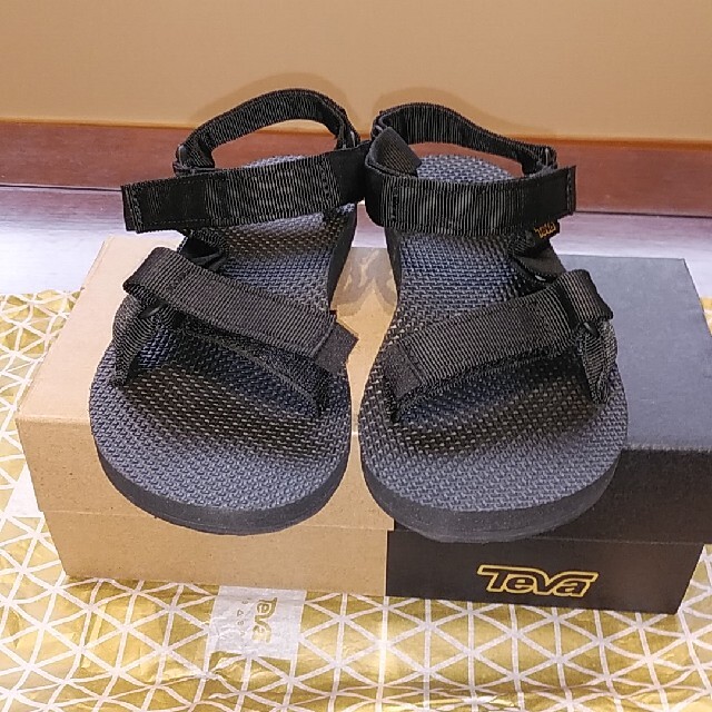 Teva(テバ)のTeva レディースの靴/シューズ(サンダル)の商品写真