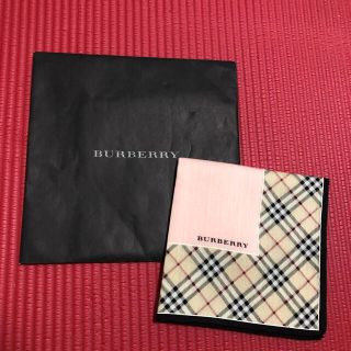 バーバリー(BURBERRY)のNAO様専用です　Burberry   ハンカチ　新品未使用(ハンカチ)