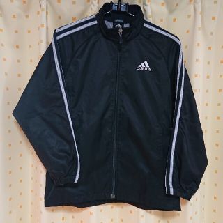 アディダス(adidas)のadidas 140 ジャージ ナイロン生地  裏地メッシュ 左脇下補修跡あり(ジャケット/上着)