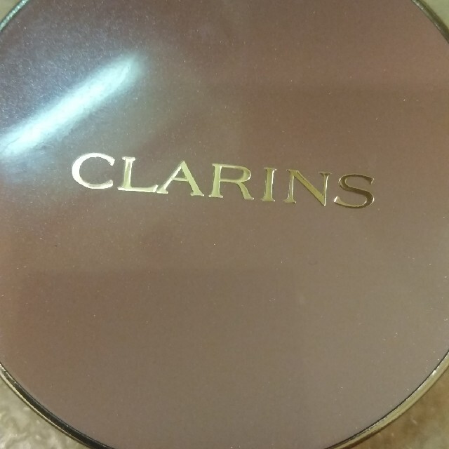 CLARINS(クラランス)のオンブル4  01 コスメ/美容のベースメイク/化粧品(アイシャドウ)の商品写真