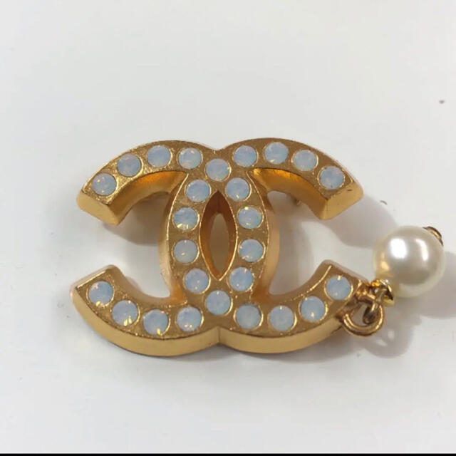 大好き 美品!CHANEL - CHANEL ココマーク ブローチ フェイクパール