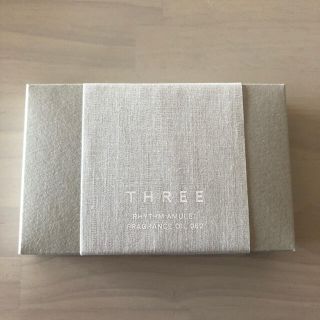 スリー(THREE)の新品　THREE リズムアミュレット　フレグランスオイル　まとめ割り承ります(その他)