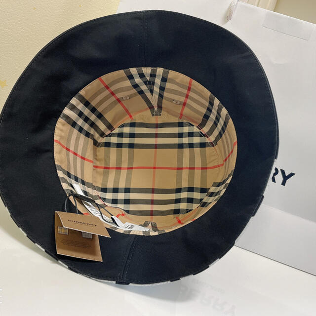 BURBERRY(バーバリー)のBURBERRY リバーシブル　バケットハット レディースの帽子(ハット)の商品写真