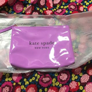 ケイトスペードニューヨーク(kate spade new york)のケイトスペード　新品　ポーチ(ポーチ)