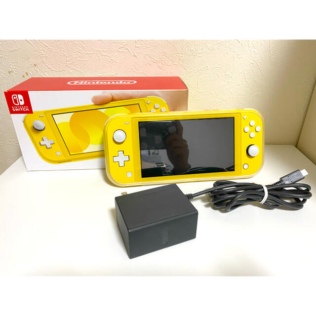 Nintendo Switch(ニンテンドースイッチ)のNintendo Switch NINTENDO SWITCH LITE イエ… エンタメ/ホビーのゲームソフト/ゲーム機本体(携帯用ゲーム機本体)の商品写真