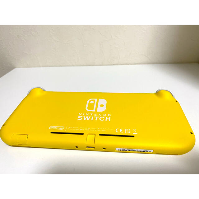 Nintendo Switch(ニンテンドースイッチ)のNintendo Switch NINTENDO SWITCH LITE イエ… エンタメ/ホビーのゲームソフト/ゲーム機本体(携帯用ゲーム機本体)の商品写真