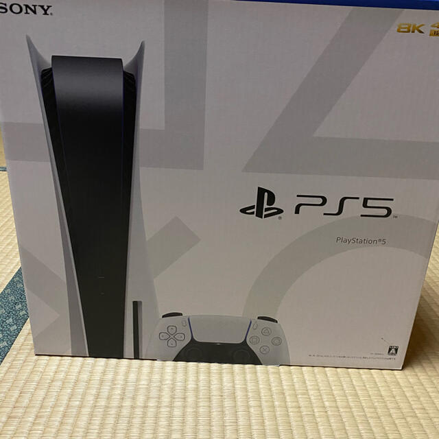 PlayStation(プレイステーション)の新品未開封 PlayStation5 通常版 ディスクドライブ付 購入証明添付 エンタメ/ホビーのゲームソフト/ゲーム機本体(家庭用ゲーム機本体)の商品写真