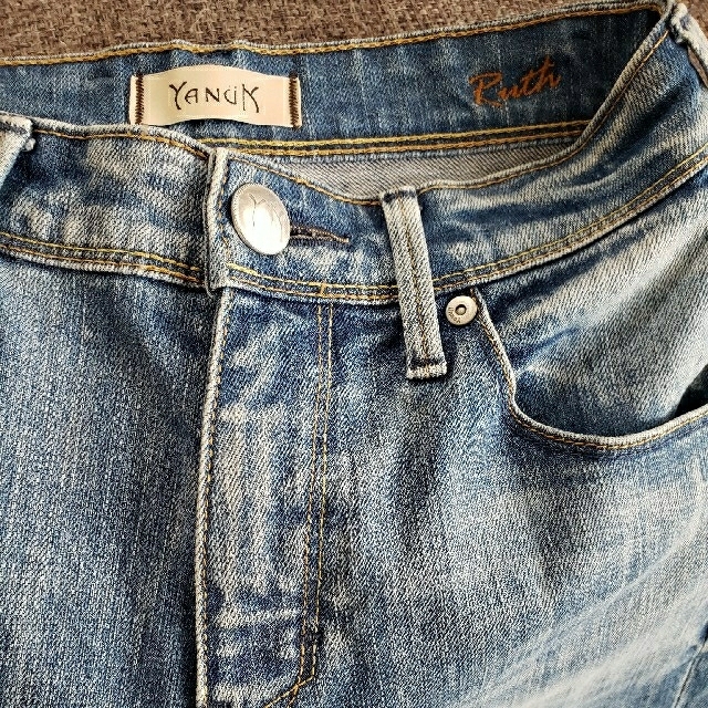 YANUK(ヤヌーク)の【専用】【YANUK】RUTH SLIM TAPERED 57103062  レディースのパンツ(デニム/ジーンズ)の商品写真